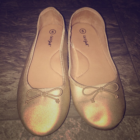 Cute Flats - Picture 1 of 5